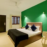 Room And Cottage At North G0A