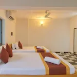 Room And Cottage At North G0A